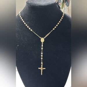 14k Gold Rosary Necklace 
✨FIRM✨